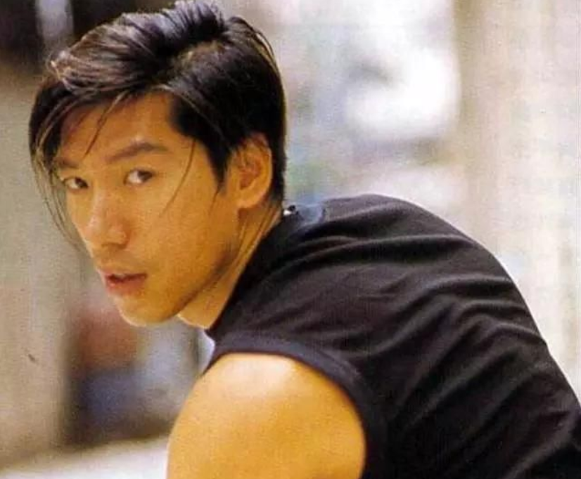 反派专业户张耀扬曾红极一时现消失荧屏走到这步怪谁