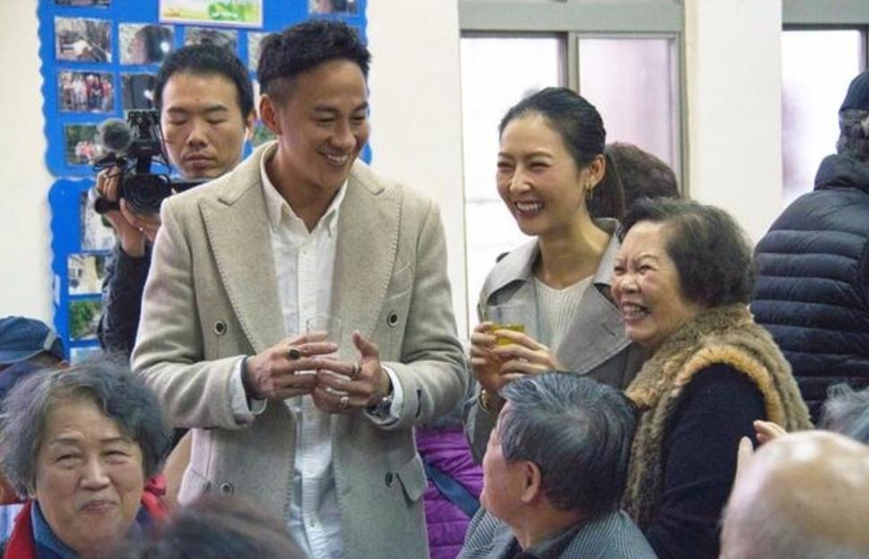 如今何润东已经47岁,和林姵希已经结婚6年,两人至今仍没有孩子,在一起