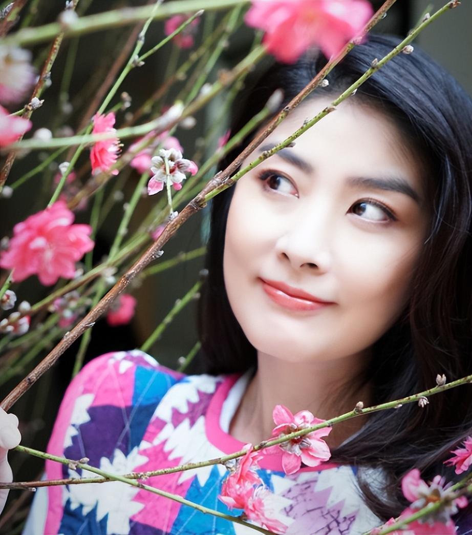 陈慧琳香港最后一位天后41岁痛失双胞胎女儿抱憾终生
