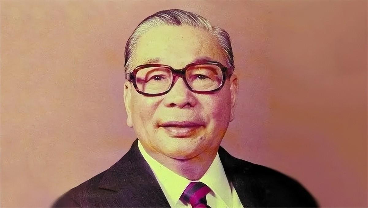 蒋经国猝然去世