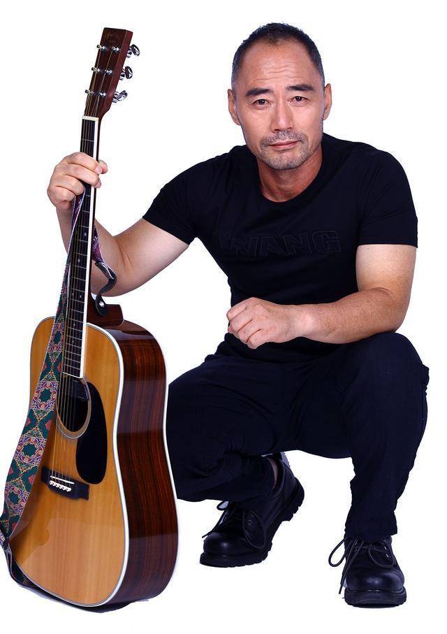 回顾旭日阳刚出道十余年后现一个年入百万一个却只能回家务农