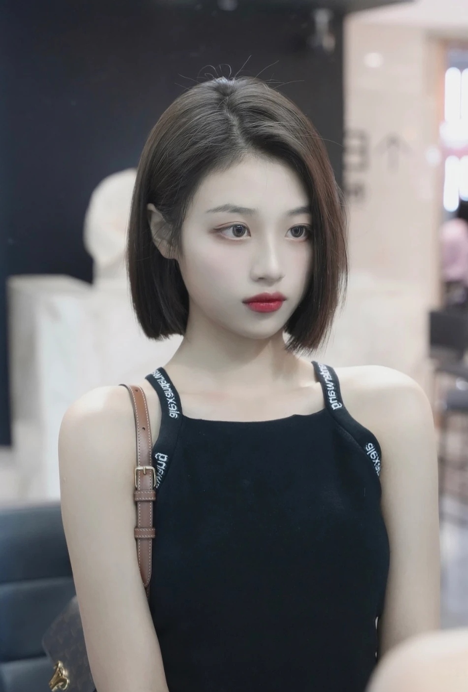 当然,这些只是今年的部分流行发型趋势.