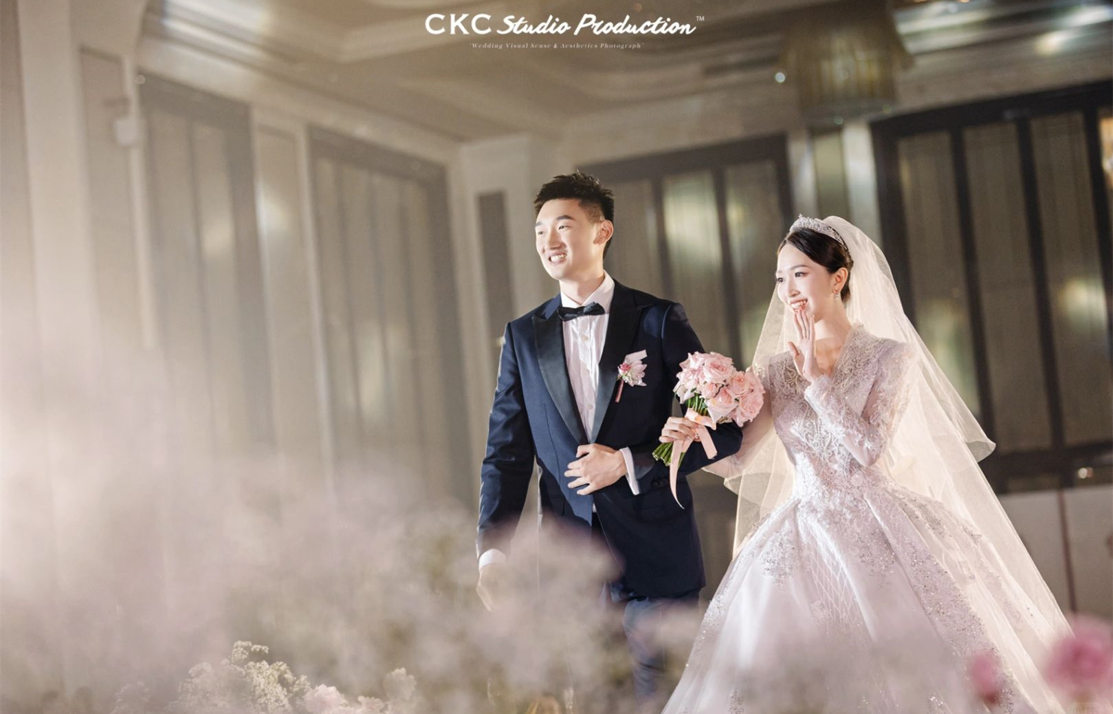 cba名将李京龙东莞大婚,篮球传奇齐聚,浪漫婚礼引热议!