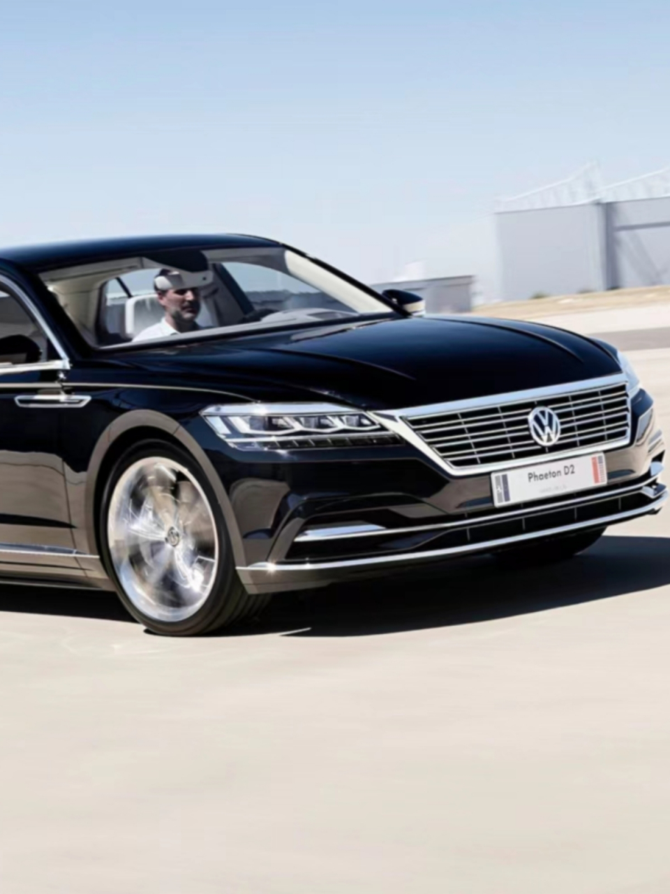 大众最贵的车  07辉腾:大众的高端梦与"大号帕萨特"的误会  今天我