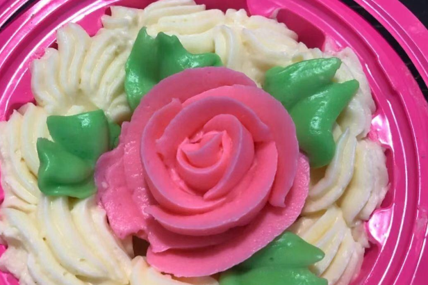 小时候的快乐简单而纯粹,文具盒的香气,满分试卷,街角的蛋糕,诱人的