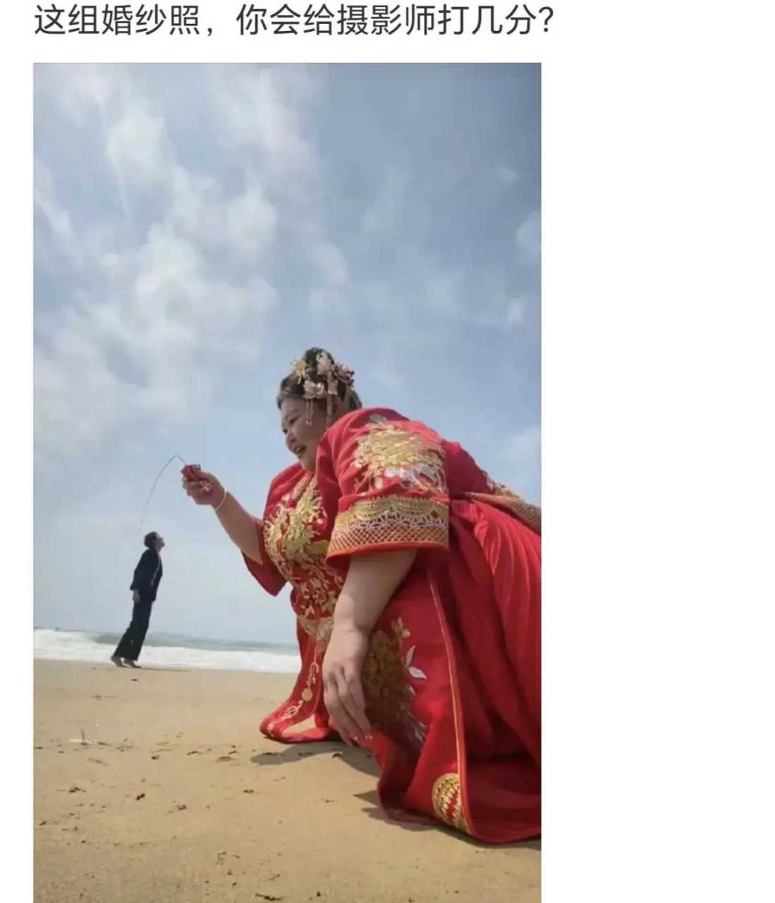 给摄影师加鸡腿,新娘应该吃过不少鸡腿#搞笑神评论