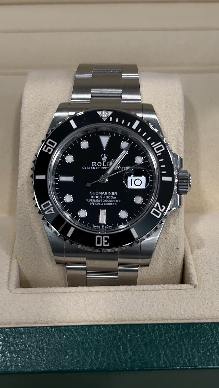 全新劳力士黑水鬼126610有历黑