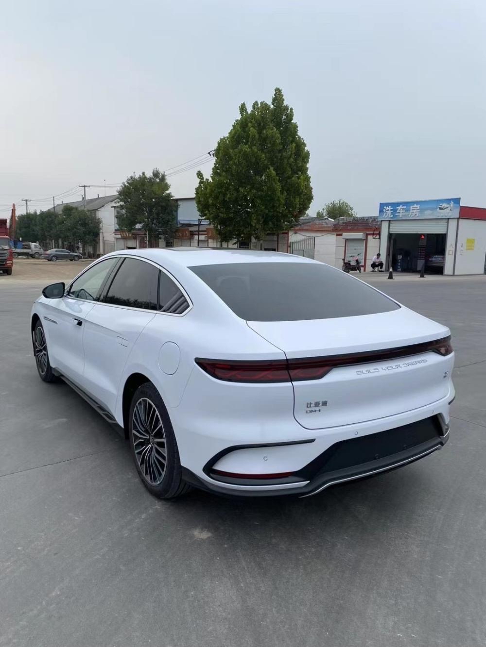 比亚迪汉dm-i最大续航1300km,家庭首选的插电混动轿车