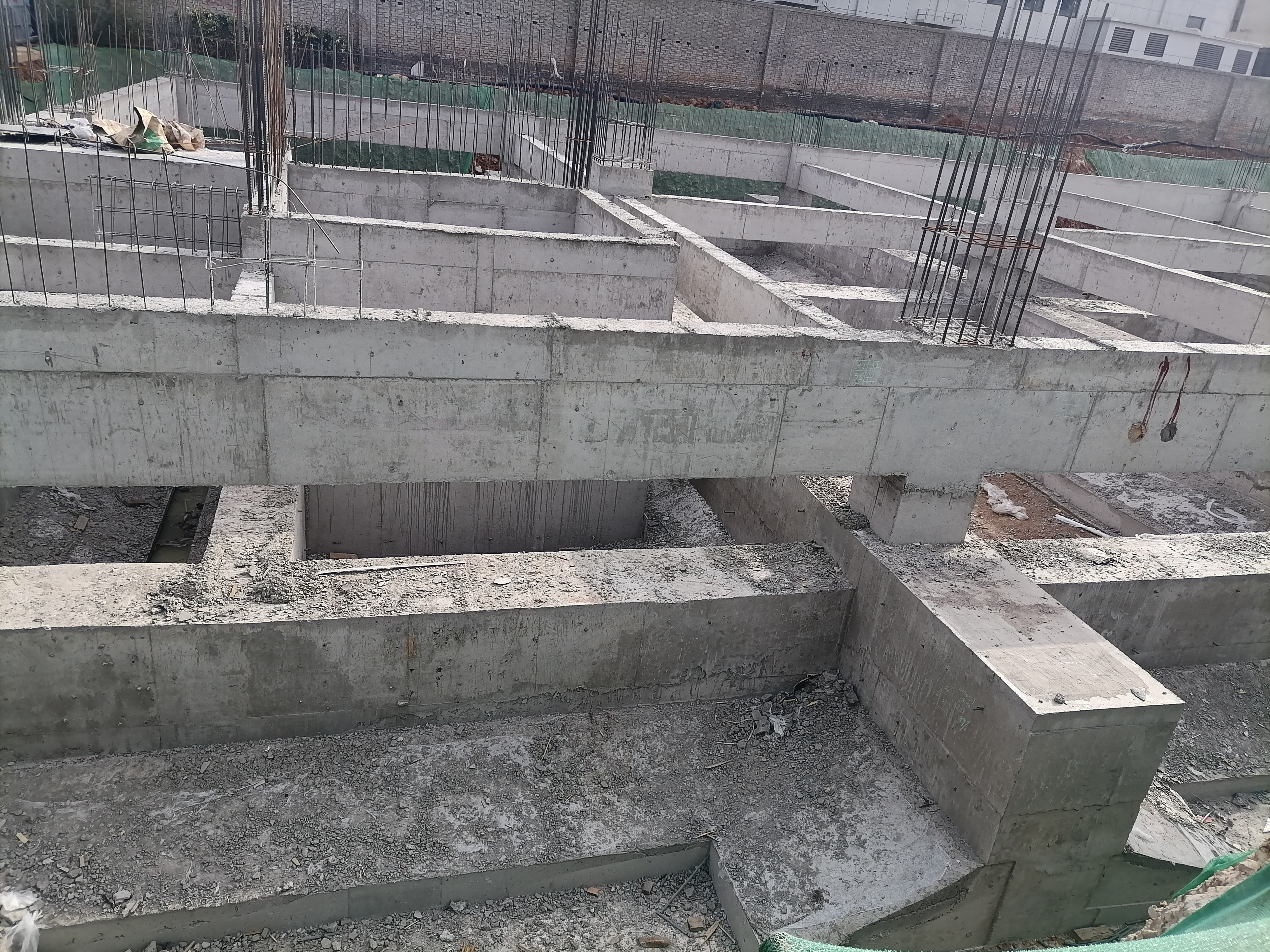 条形基础,基础梁,地梁实物与图纸对照-献给识图新手