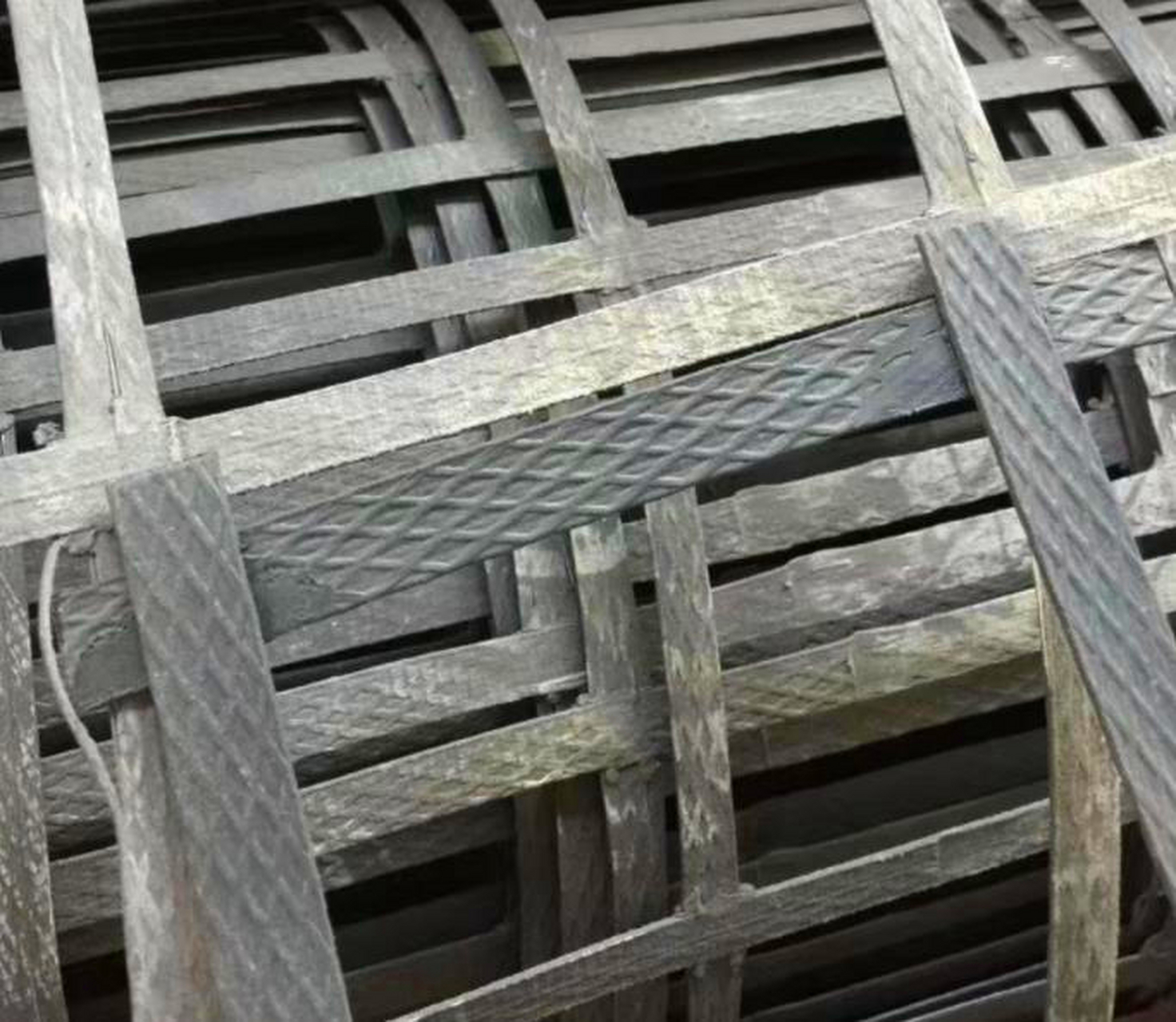 曲靖市富源县的老厂镇,格宜镇以及麒麟区的越州镇以钢塑土工格栅闻名.