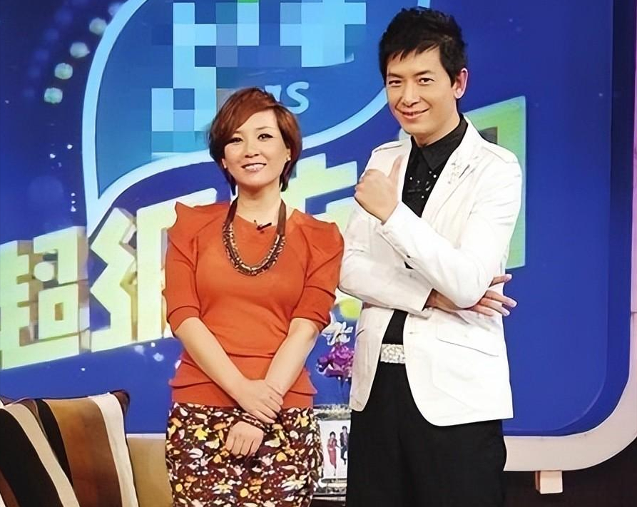 在戴军对前途感到一片迷茫的时候,他遇到了李静,随后,二人便合作了