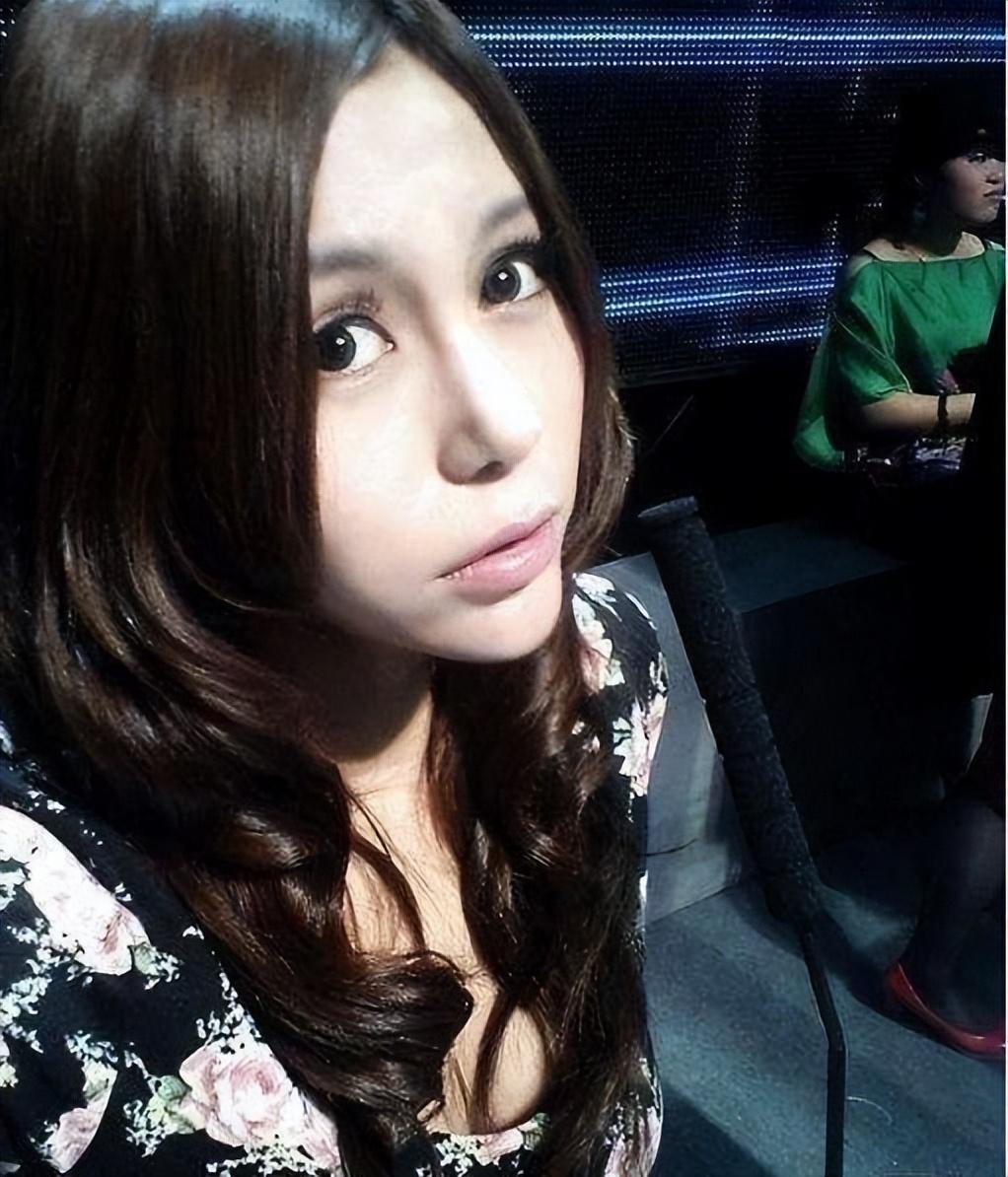 一为钓个金龟婿,借力改命;二愿通过节目走红,接通告赚钱.