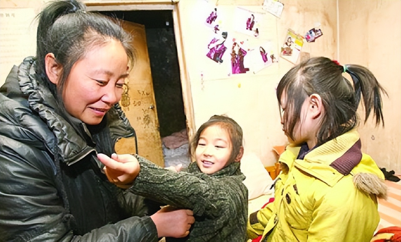 回顾:爱心妈妈李利娟:收养118个孤儿捞金,敲诈2000万后被判刑