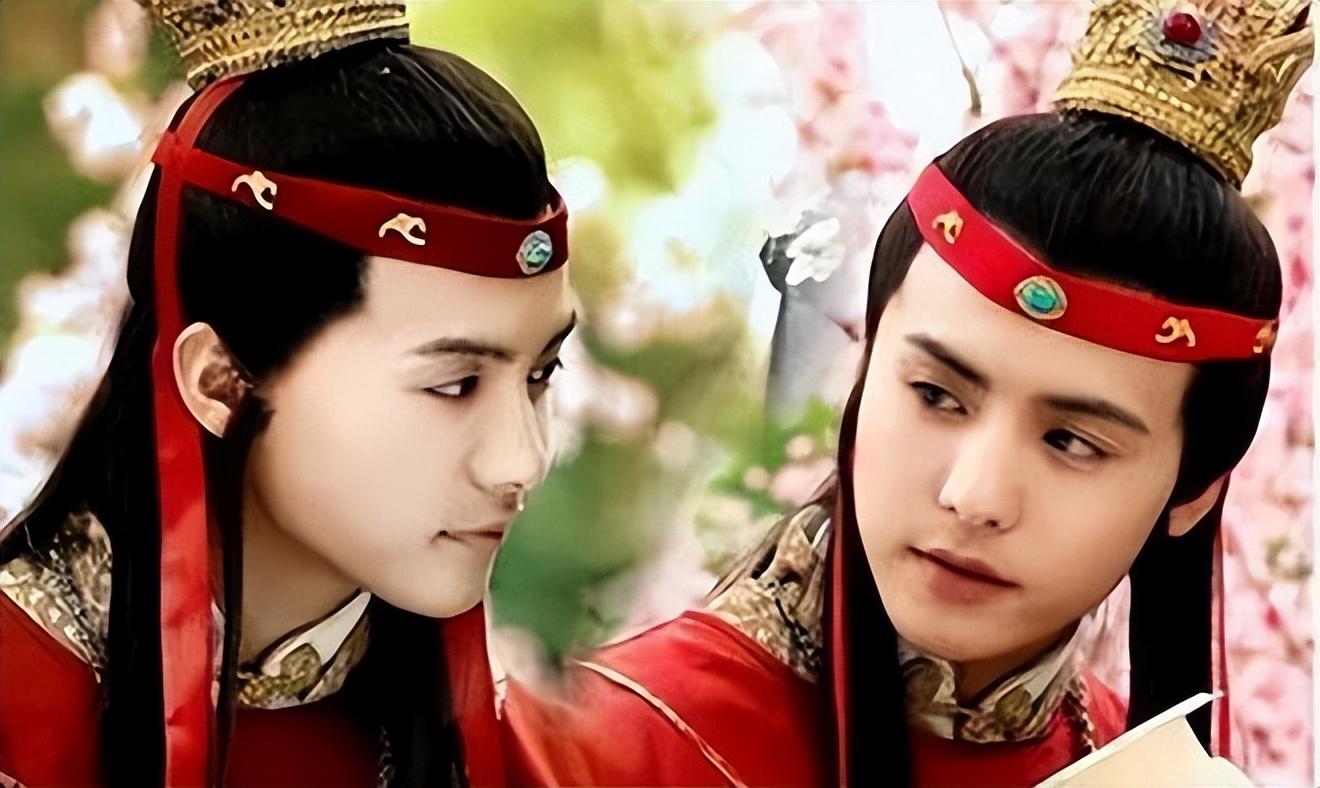 马天宇的演技也可圈可点,能够明白宝玉的精神内核