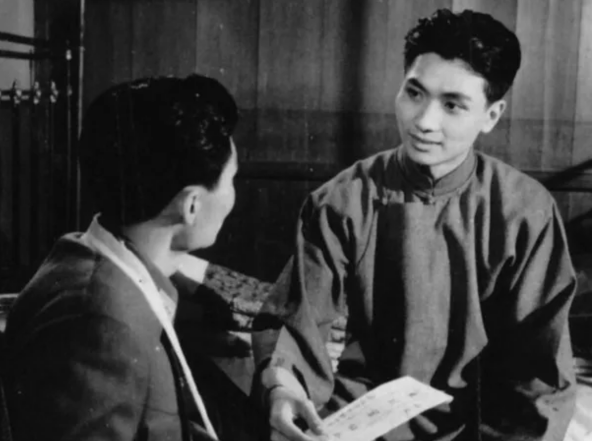 儿子入党当兵要打叛徒父亲开国大典当天才知爸爸是卧底特工