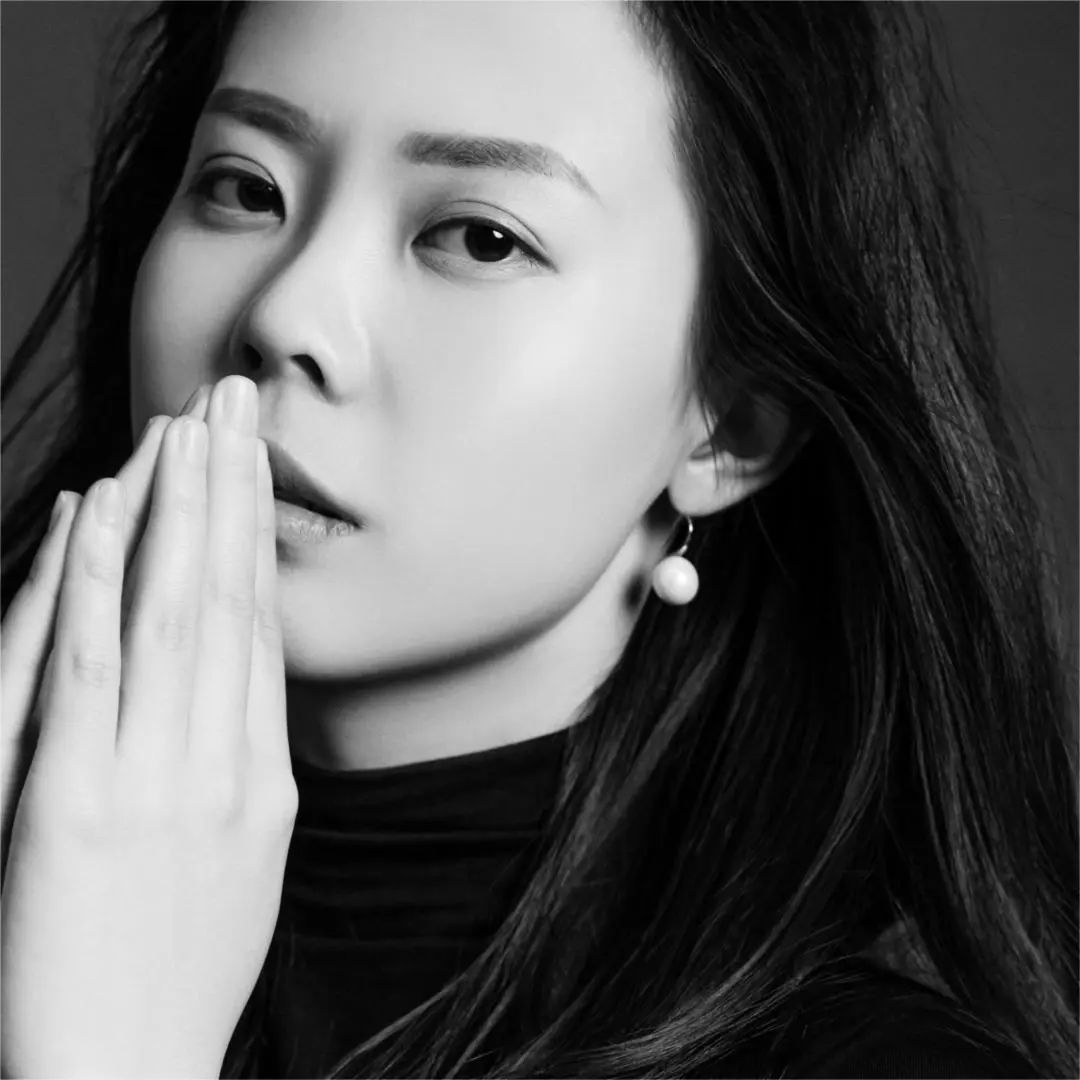 2020纸本设色69×69cm李王源《向往》2020纸本设色50×36cm李王源《后