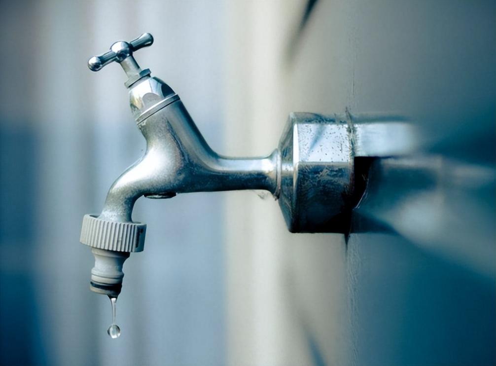 2010年江苏婆婆朝儿媳泼汽油并残忍割喉致其死亡最终下场如何