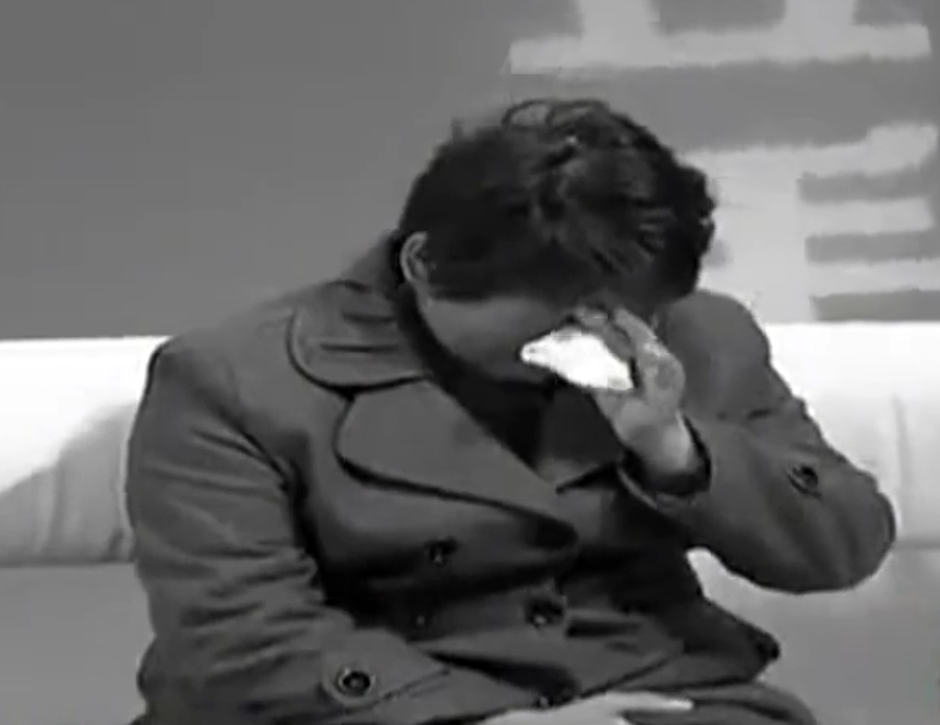 没办法,张宝利只能沮丧地回到村中,鼓起勇气去找了李妈妈,他预测晓娇