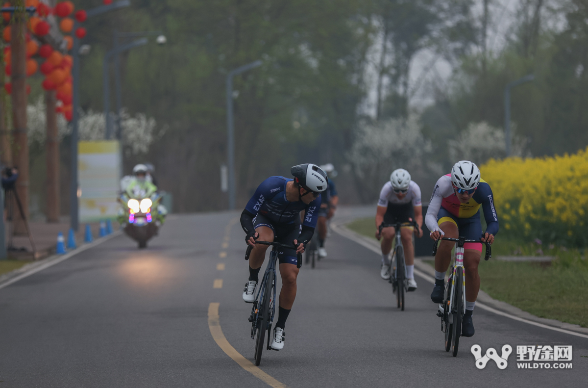 徜徉油菜花海天府绿道国际车迷健身节新津站落幕