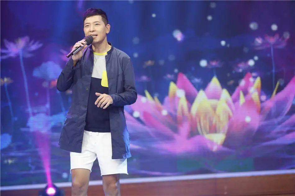 34岁爆红40岁被逼婚51岁还是单身一人戴军到底经历了什么