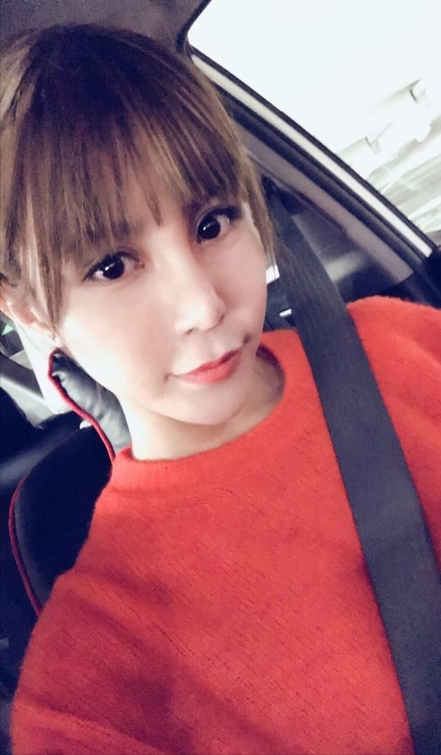 一为钓个金龟婿,借力改命;二愿通过节目走红,接通告赚钱.