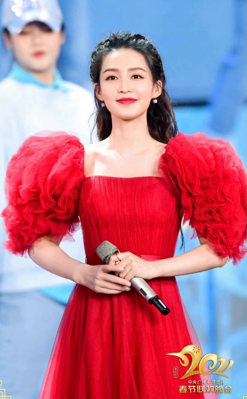 李沁春晚造型回顾:三年三变,汉服美轮美奂!