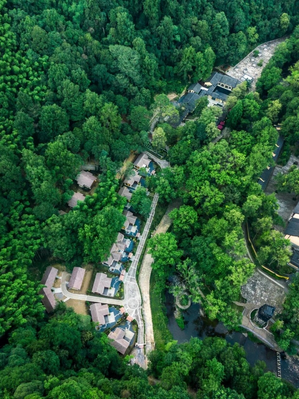 享一次令人难忘的住宿体验,就在绍兴诸暨的五泄风景区内——尧珈