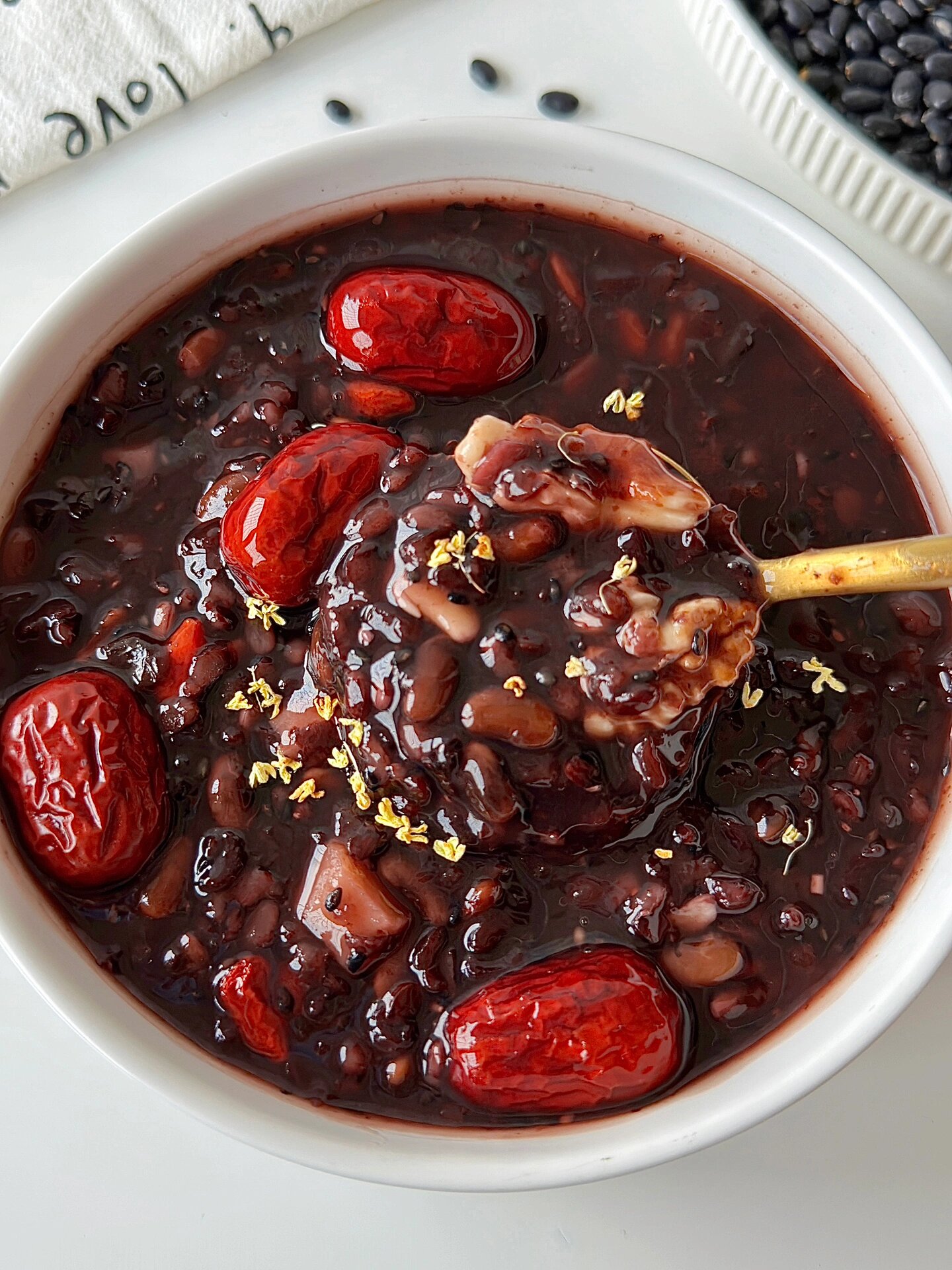 再加上山药和核桃,既能健脾胃,又能 黑豆核桃粥黑豆粥黑豆核桃粥图片