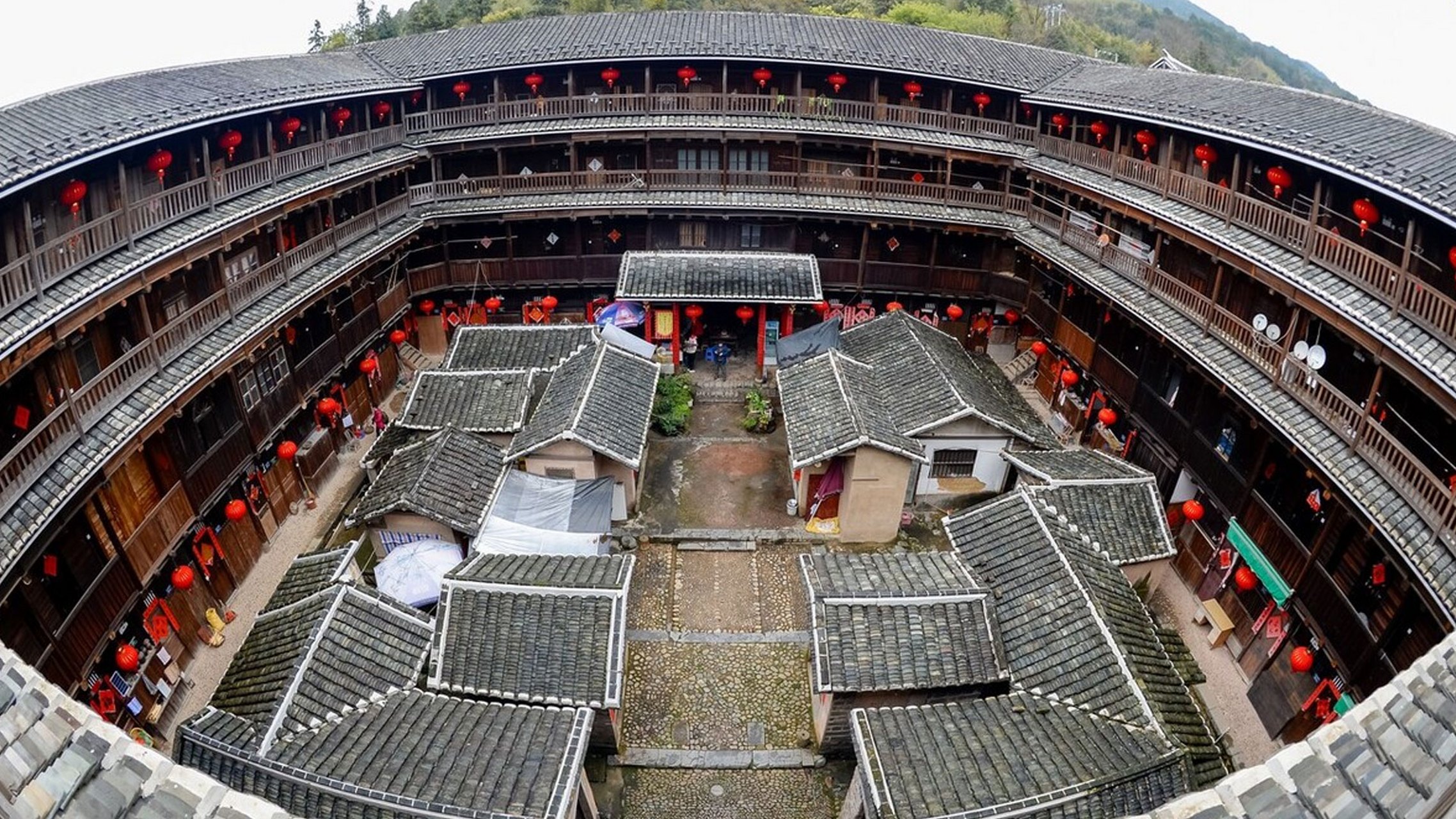 福建土楼四菜一汤地形图片