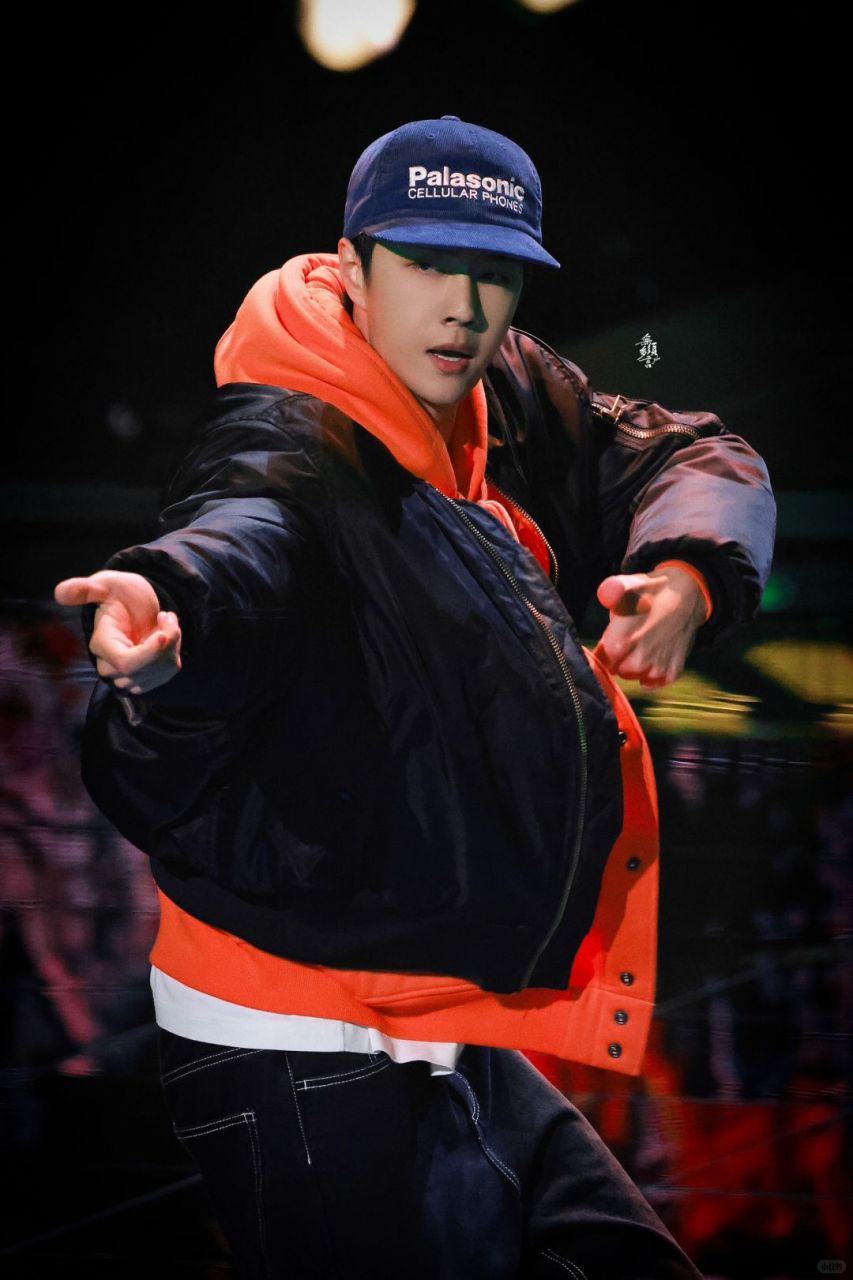 你们对跳hiphop的王一博的帅气程度一无所知  谁还没见过王一博跳舞啊