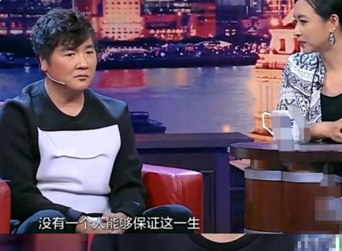 1999年,成名后的孙楠抛弃了同居10年的女友辛欣,转身娶了神交已久的