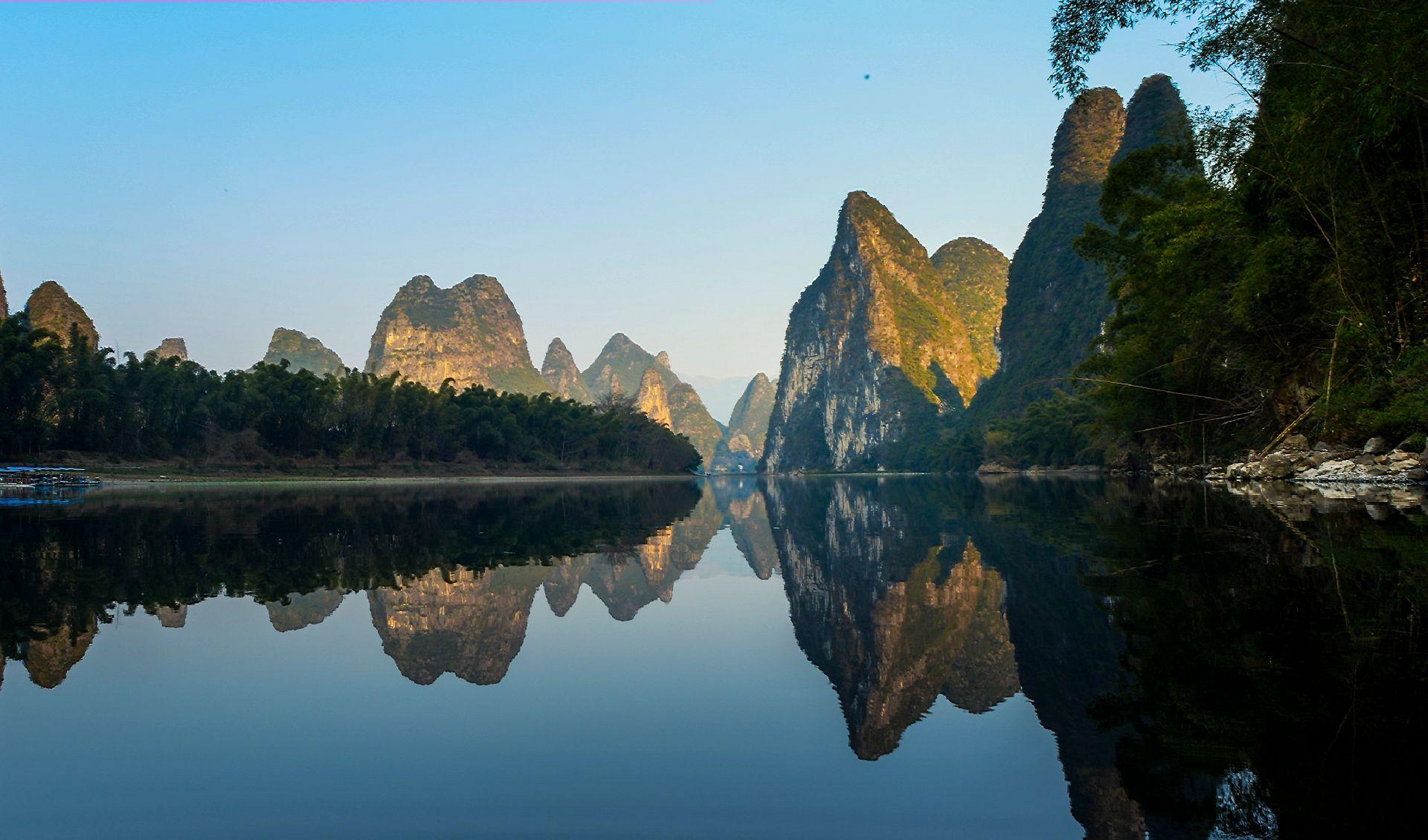 风景如画的地方 ,20元人民币背景图取景地  想看漓江黄布倒影具体攻略