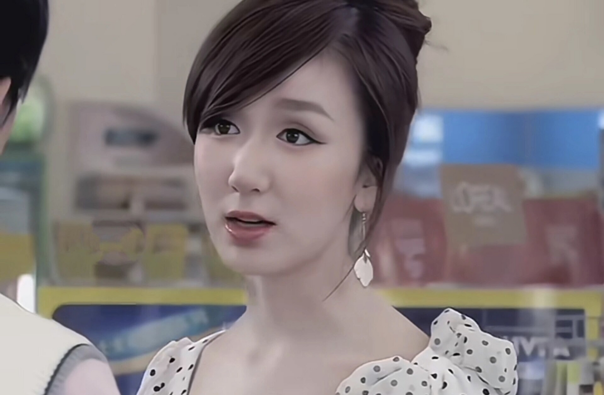 拍《爱情公寓》的时候,胡一菲不是挺火的吗?怎么后来不红了呢?