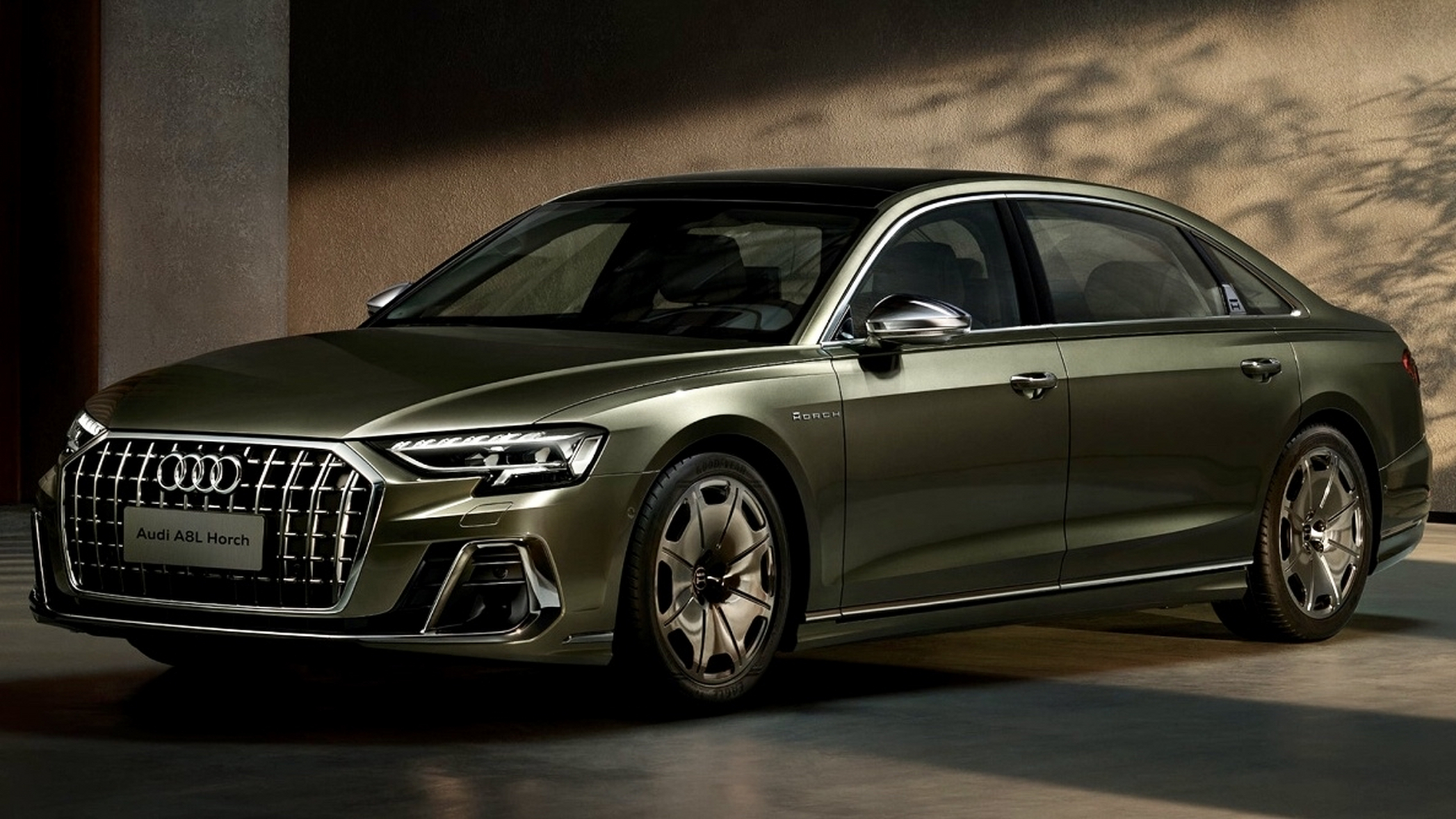 奥迪a8l,和奔驰的s级,宝马的7系是一个级别的吧