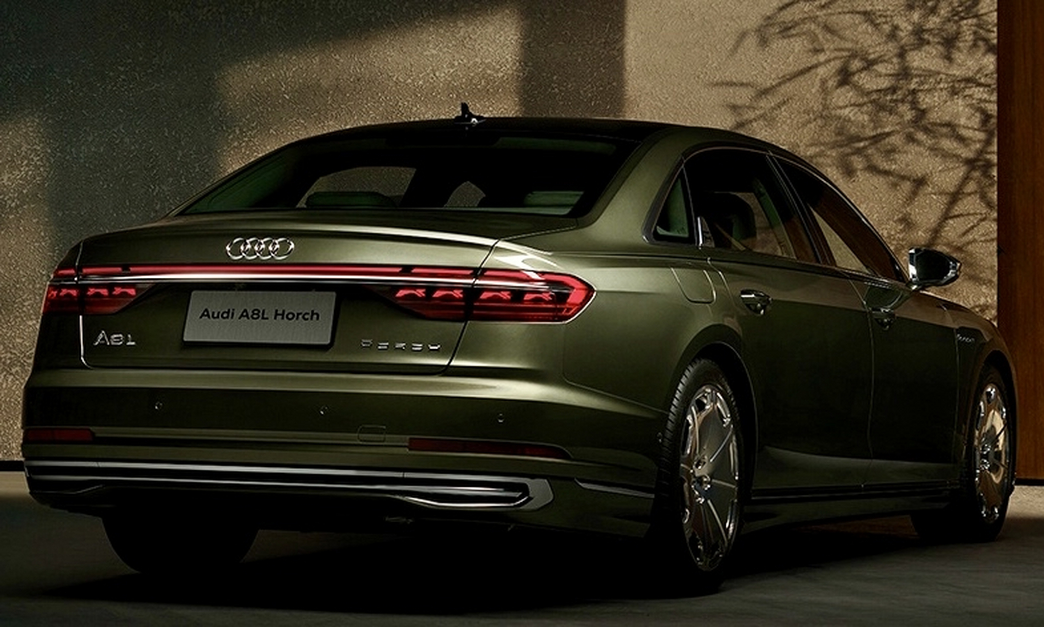 奥迪a8l,和奔驰的s级,宝马的7系是一个级别的吧