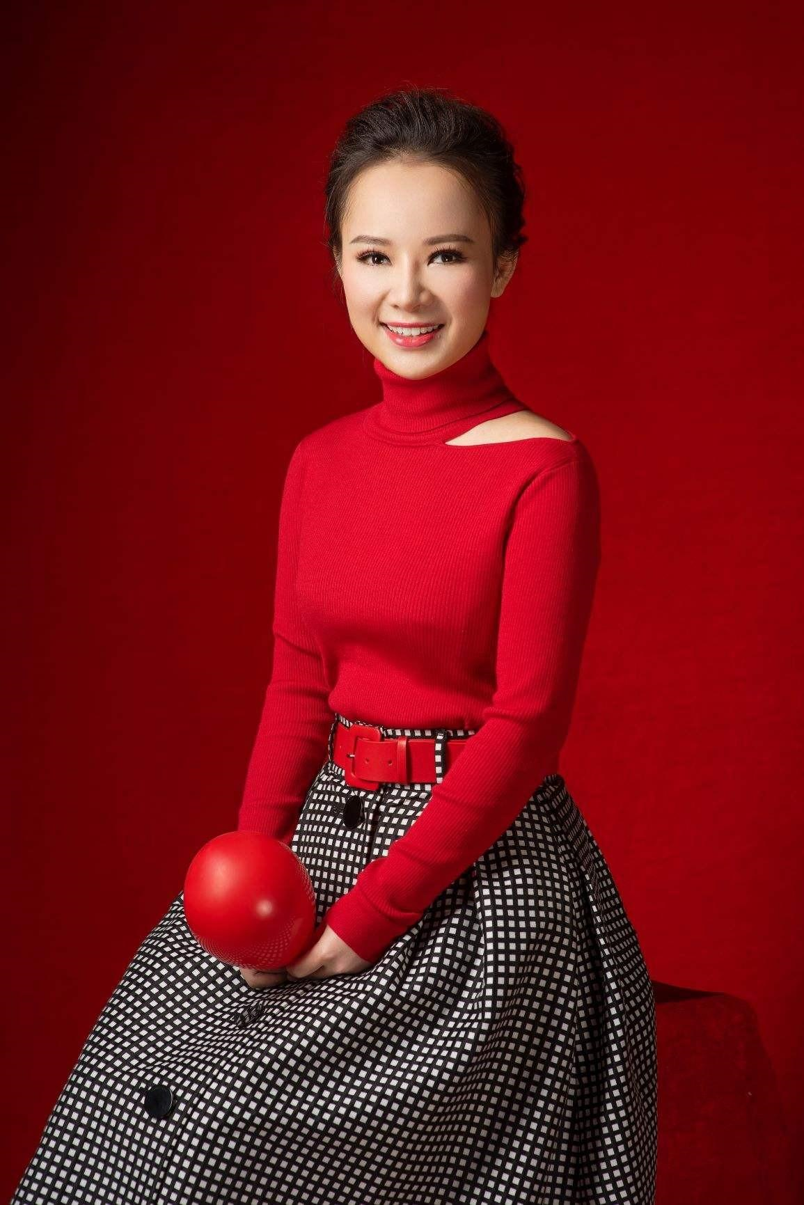 回顾盲人歌手刘赛倒贴2套房下嫁河南小伙结婚7年无儿无女