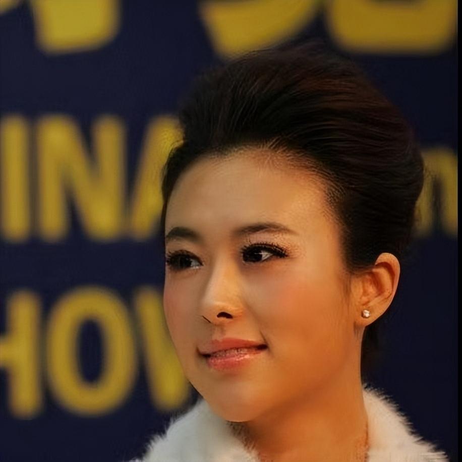 回顾模翟凌遭前男友报复屡曝不雅视频后嫁豪门终获幸福