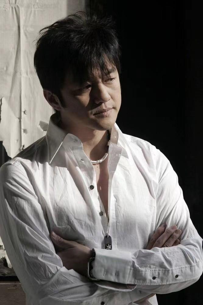回顾李亚鹏和王菲离婚我活成了她讨厌的样子是落魄商人不是演员