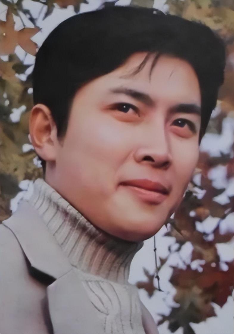 回顾一级演员唐国强妻子去世后转身娶小12岁女演员如今怎样了