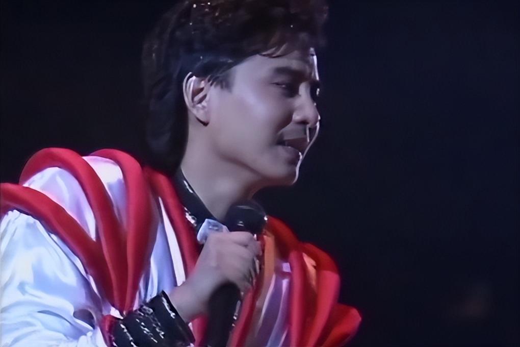 回顾歌手周峰深圳街头失踪9年时间下落不明连家人都找不到