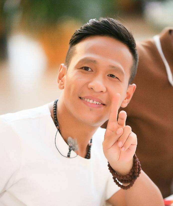 回顾宋小宝不后悔和霍晓红离婚二婚娶粉丝王雪如今成人生赢家