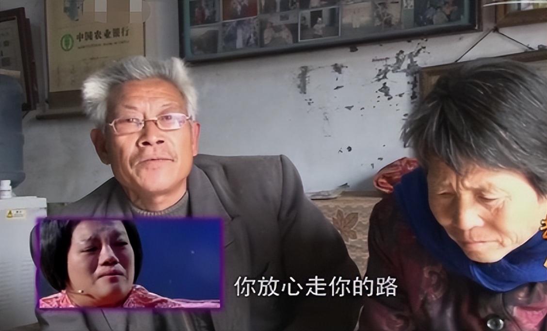 回顾山楂妹星光大道走红拒认亲被骂后回应当年我差点冻死