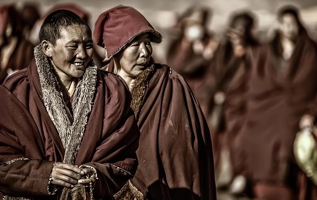 创始人名为阿秋仁波切,自幼就对佛教非常地向往.