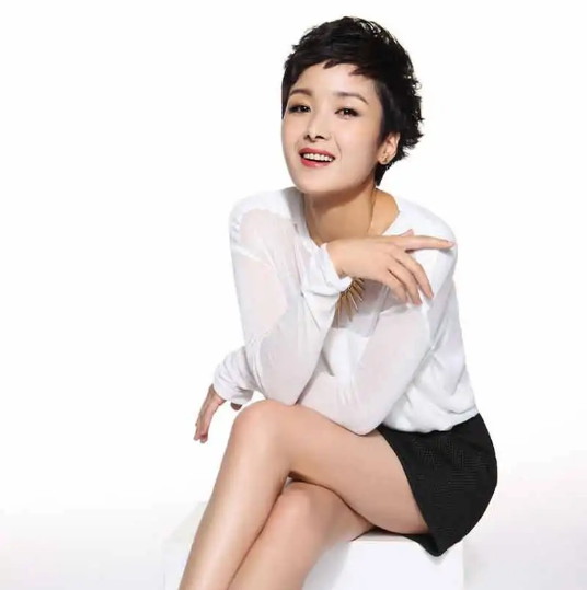 回顾星二代李乃文出道17年不温不火47岁感情成谜跟颜丙燕是好友