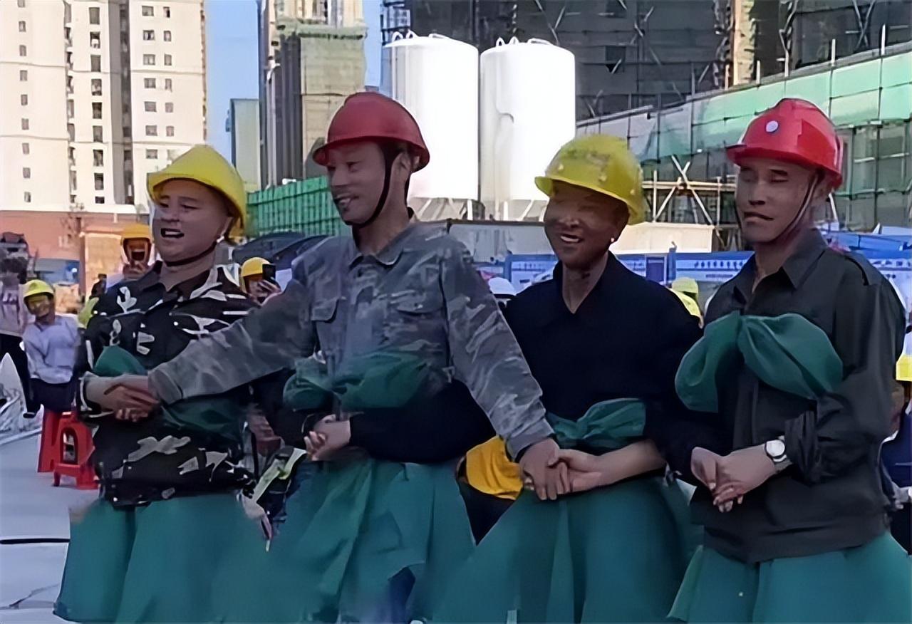 回顾工地打工仔如今靠拍短视频身价千万这个湖南小伙不一般