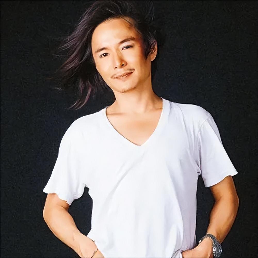 回顾歌手周峰深圳街头失踪9年时间下落不明连家人都找不到