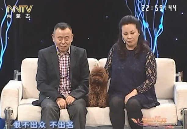 回顾杨云嫁其貌不扬的潘长江曾住厕所房老公成名后险被离婚