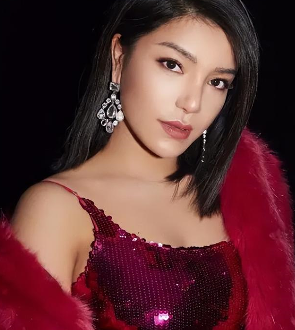 超级女声冠军江映蓉:整容失败像"怪物",全身只剩眼珠是自己