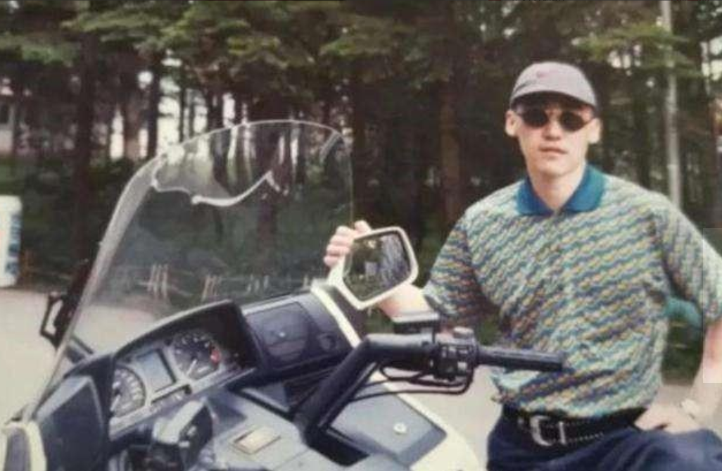 回顾黑老大梁旭东被捕后曾扬言两个月出去后来结局怎样