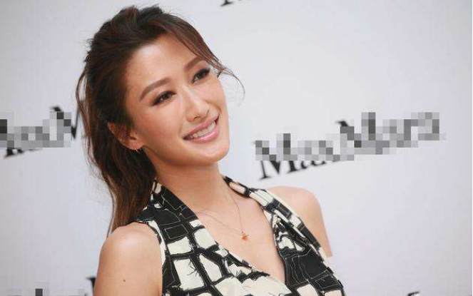 回顾谢贤女儿谢婷婷遗传了我的风流37岁未婚生女令我头疼